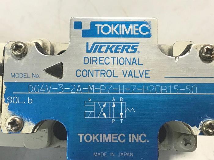 Used VICKERS Directional Control Valve DG4V32AMP7H7P20B1550 Used