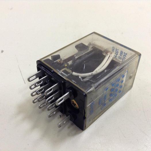 Used ALLEN BRADLEY Relay 700-HC24Z24 SER B #76333