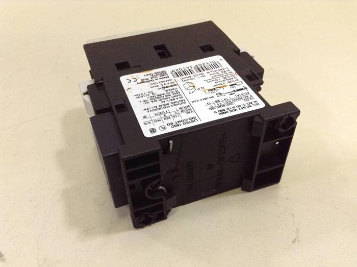 Used SIEMENS Motor Starter Contactor 3RT1026-3A #87260