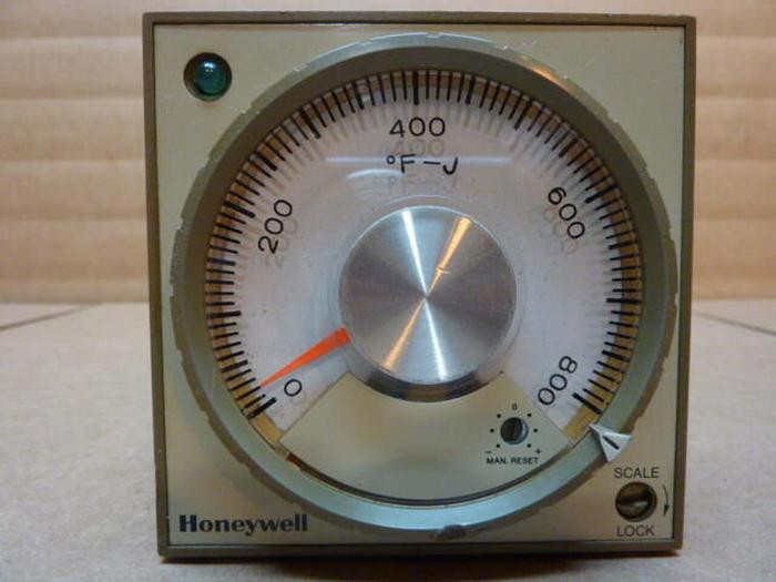 Used HONEYWELL Controller 24001458-001 #27760