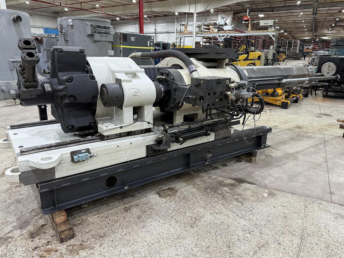 Used CINCINNATI MILACRON 178 0z injection unit