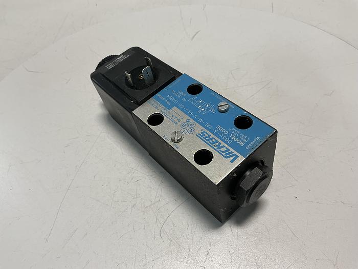 Used VICKERS DG4V-3-2AL-M-U-HL7-60-EN594