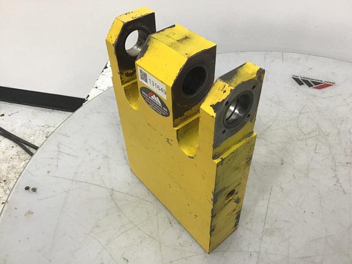 Used VAN DORN Toggle Link Mount Platen 110-RS-8F / TLMP #131649