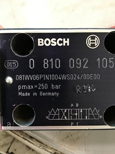 Used BOSCH Directional Valve 0 810 092 105 #141887