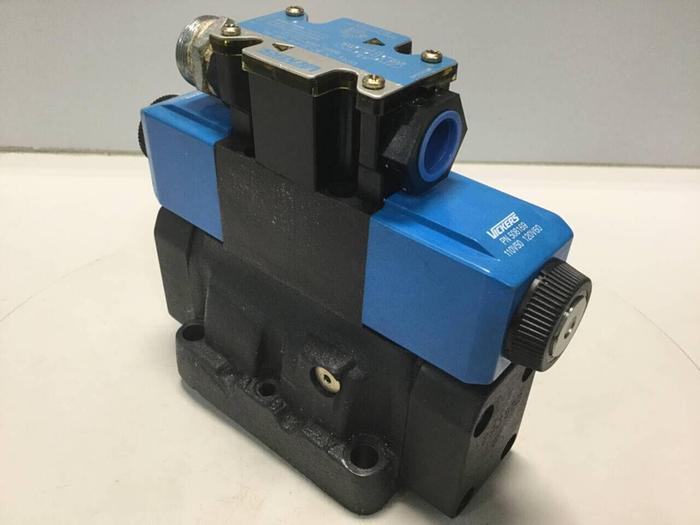 Used VICKERS Directional Control Valve DG4V36CMFWB660 #99525