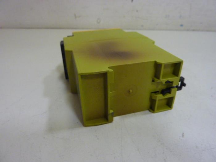 Used PILZ Safety Relay PNOZX3P24VDC3N/01N/C #64693
