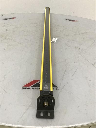 Used BANNER ENGINEERING Light Curtain SLSVAE30-1050Q8 USED