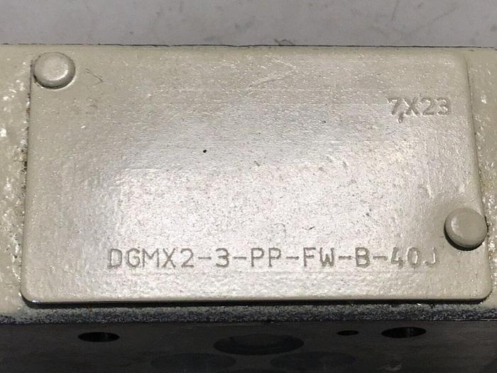 Used TOKIMEC Hydraulic Valve DGMX2-3-PP-FW-B-40J #133001