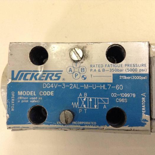 Used VICKERS Valves DG4V-3-2AL-M-U-HL7-60 #82041