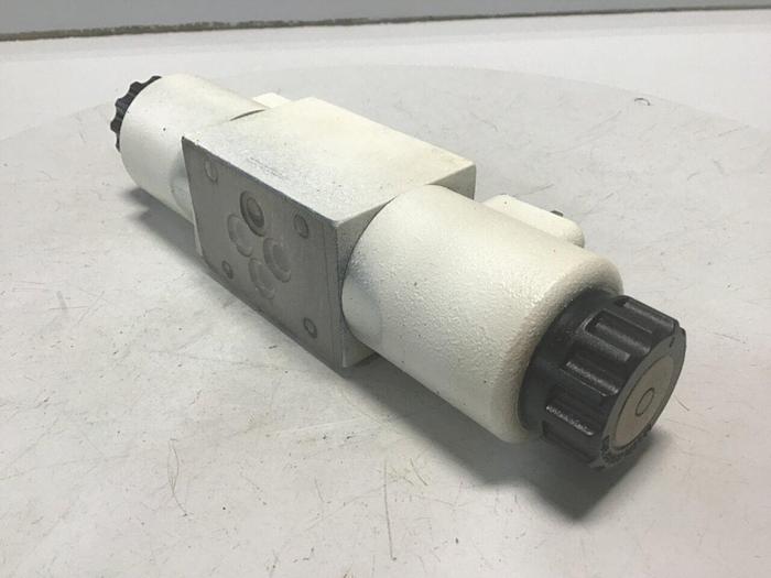 Used KRAUSS MAFFEI Valve R900934614 #137697