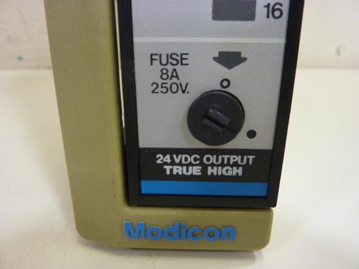 Used MODICON Output Module B824 #66292