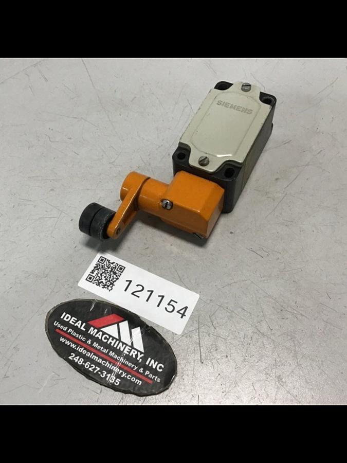 Used SIEMENS Limit Switch3 3SE3 120-1GW-Z USED
