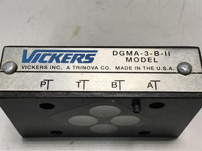 Used VICKERS Control Valve DGMA-3-B-11 #131489