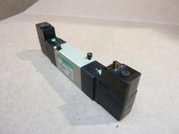 Used CKD CORP Solenoid Valve 4KB229-D21 #40857
