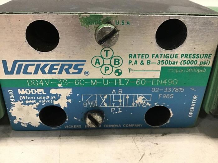 Used VICKERS Valve DG4V-3S-6C-M-U-HL7-60-EN490 Used #142315