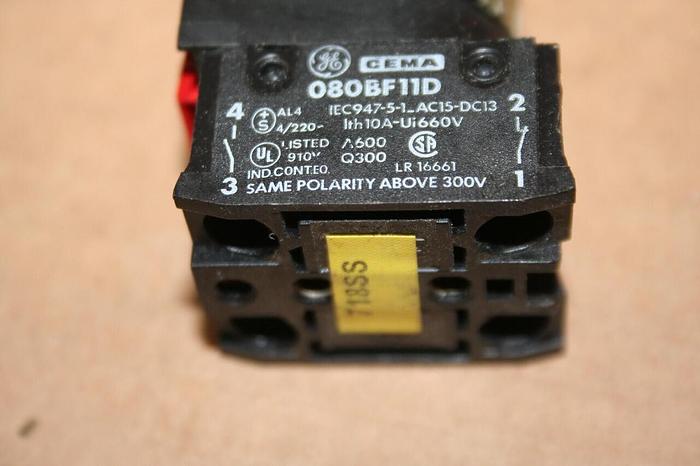 Used GENERAL ELECTRIC / GE Selector Switch 080BF11D #18548