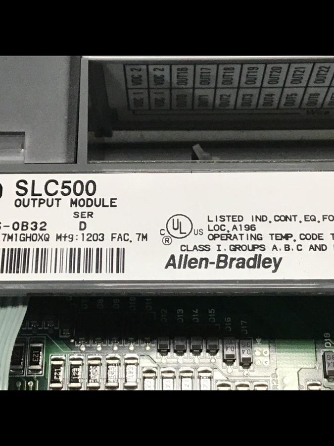 Used ALLEN BRADLEY Output Module 1746-OB32 SER D Used