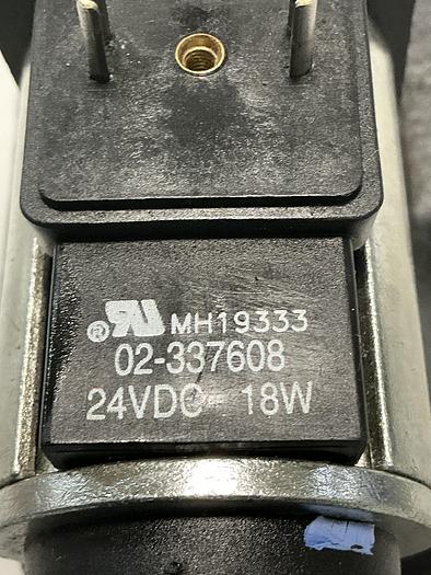 Used VICKERS DG4V-3S-6C-M-U-HL7-60-EN490