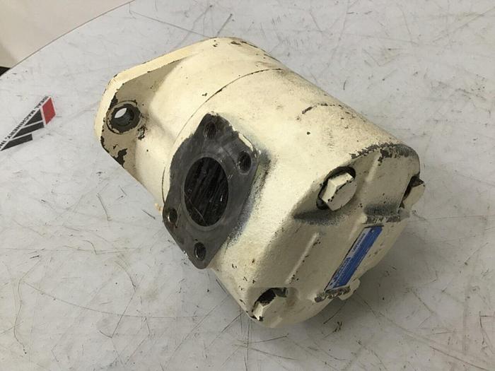 Used TOKIMEC VICKERS Hydraulic Pump SQP3-32-1B-18-S104 #137433