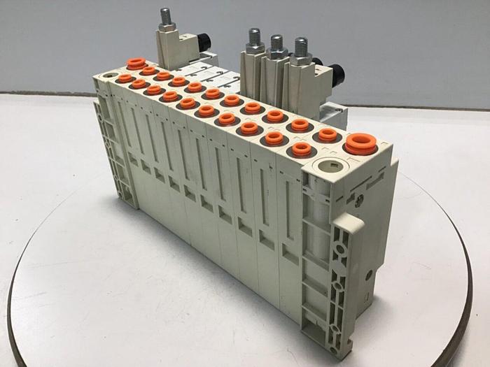 Used SMC Manifold & Valves SV3400-5FU #113721