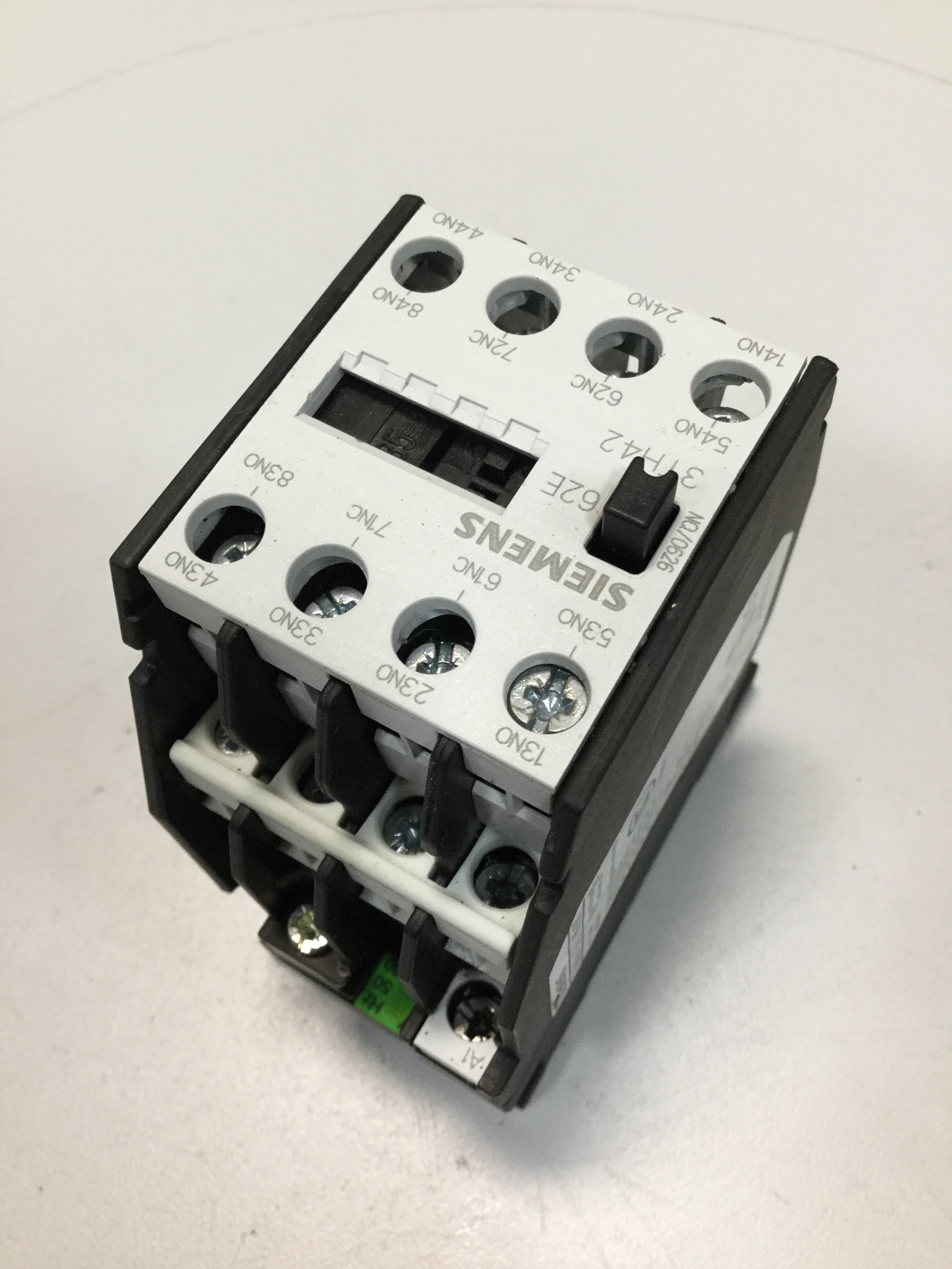 Used SIEMENS Contactor Relay 3TH4262-0A USED