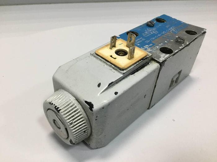 Used VICKERS Valves DG4V-3-2AL-M-U-HL7-60 #98836