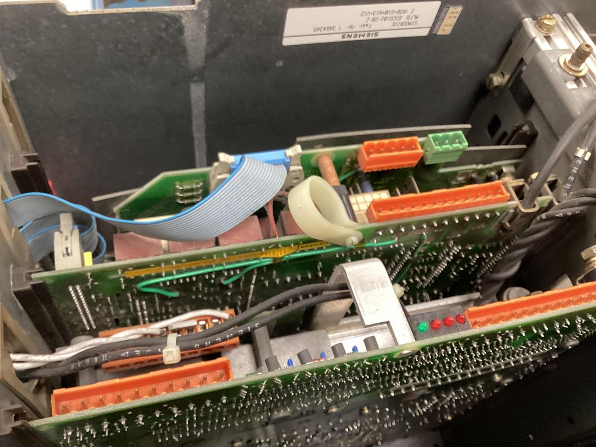 Used SIEMENS Simodrive 6SC6101-2B-Z Used