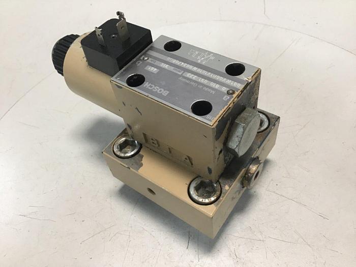 Used BOSCH Directional Control Valve 0 810 091 222 #117024