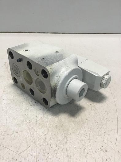 Used VICKERS Valve DG4V-3-2A-M-U7-H-7-50-JA70 #143726