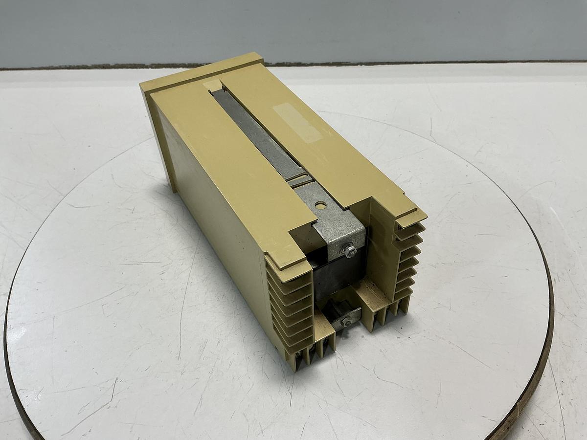 Used BARBER COLMAN 586A-20015-000-0-00