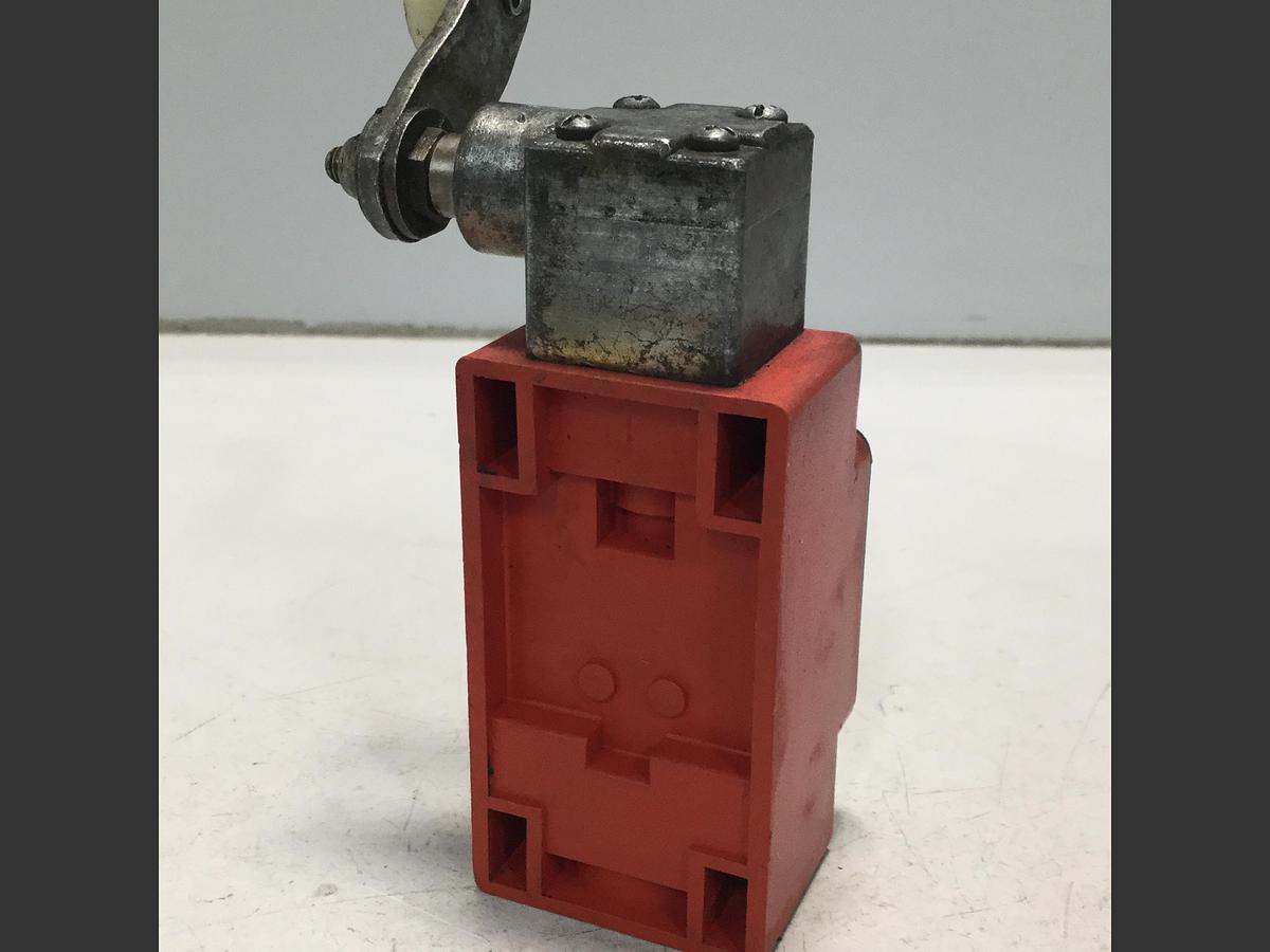 Used BERNSTEIN Limit Switch ENK-UV1Z AHS Used