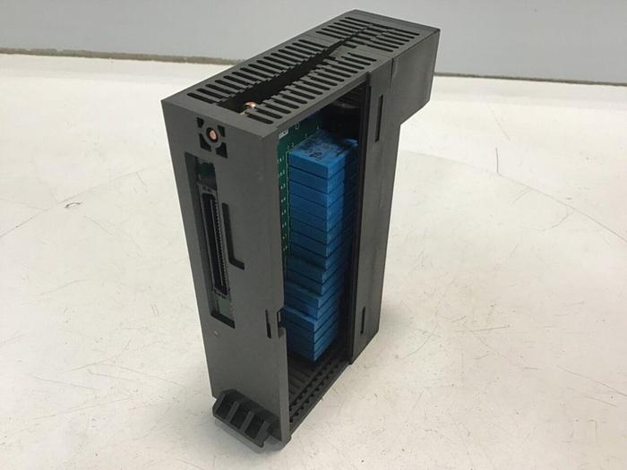 Used MITSUBISHI Output Module A1SY10 #125188