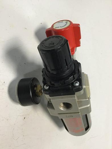 Used SMC Filter Regulator AW40-N04-Z #130724