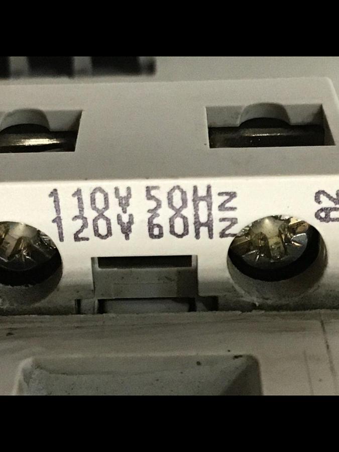 Used ALLEN BRADLEY Contactor 100-C60.00 SER B USED