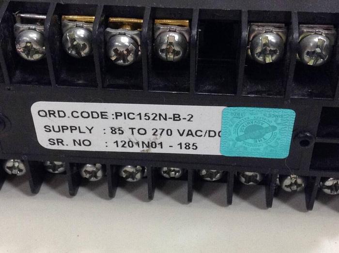 Used SELEC Temperature Controller PIC152N #86285