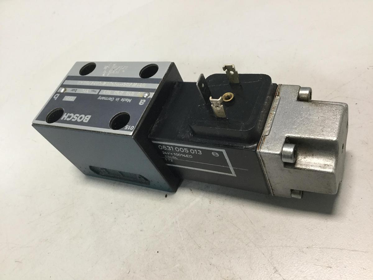 Used BOSCH Hydraulic Valve 0 810 090 103 Used