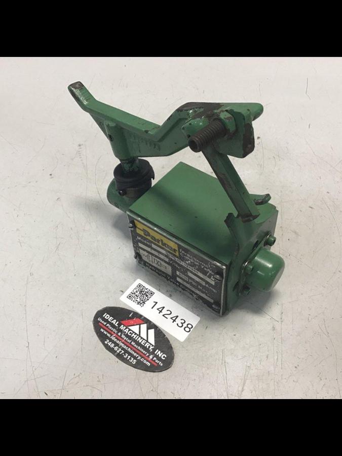 Used PARKER Directional Control Valve D3ML4B10X4384 USED