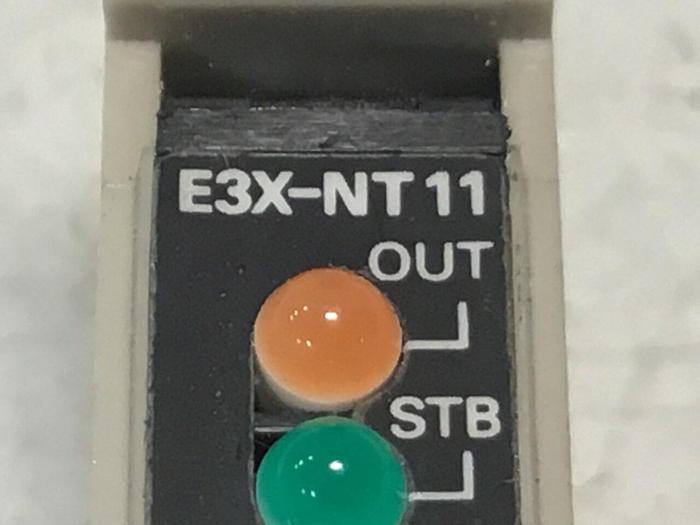Used OMRON Photoelectric Sensor E3X-NT11 #128461