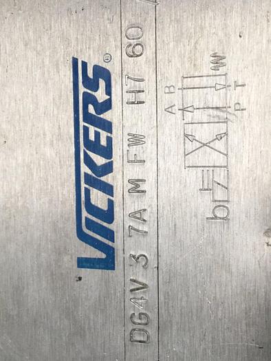 Used VICKERS Directional Control Valve DG4V37AMFWH760 #105765