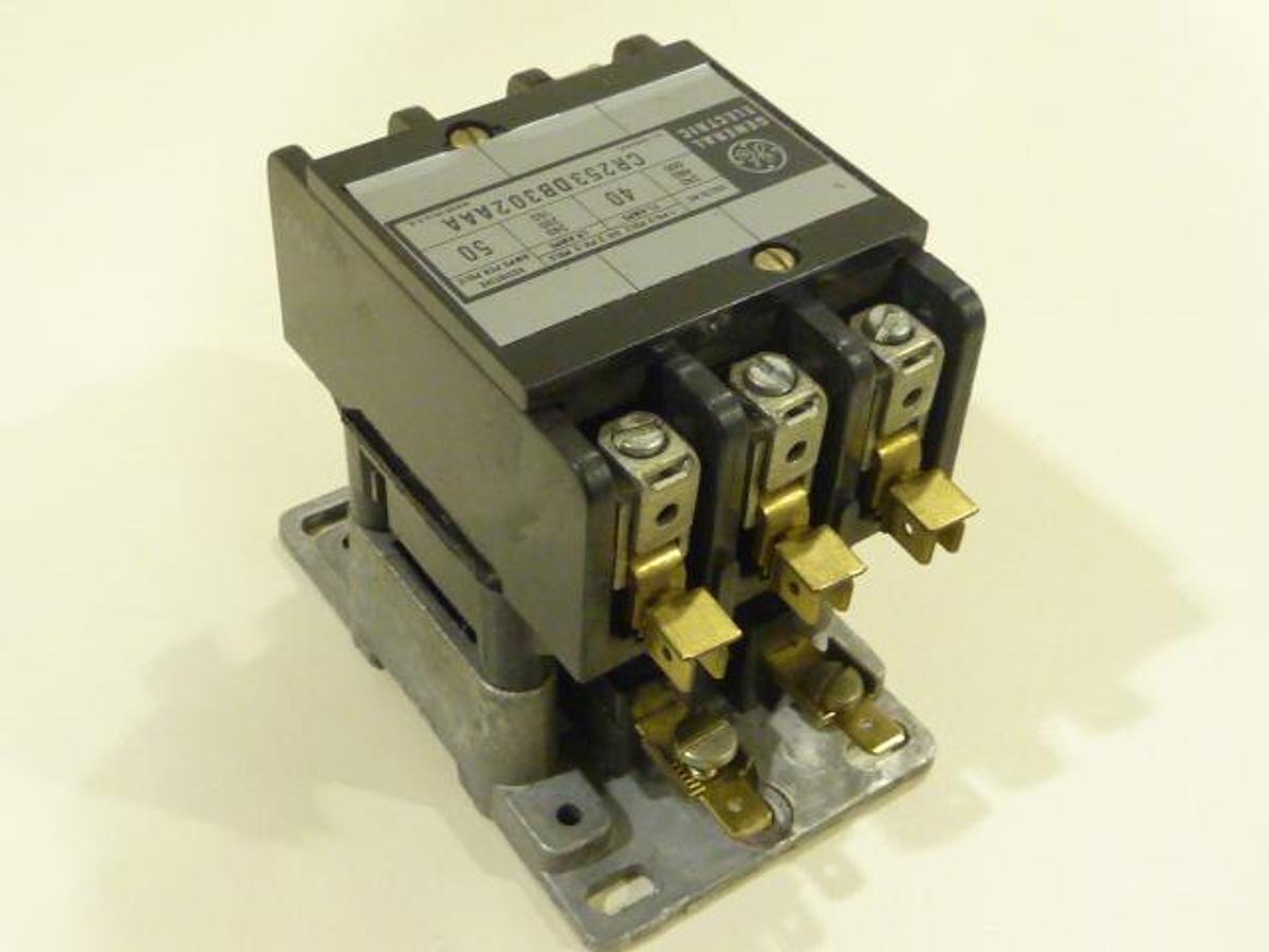 Used GENERAL ELECTRIC / GE Contactor CR253DB302AAA Used