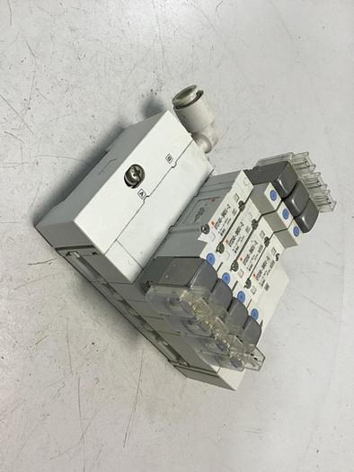 Used SMC Manifold w/ Valves SY3140-5M0U-Q #120936