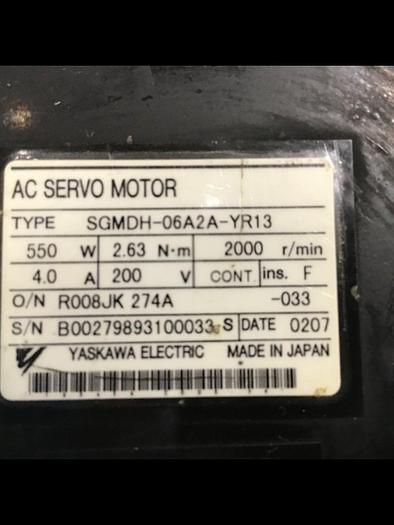 Used YASKAWA AC Servo Motor SGMDH-06A2A-YR13 #125347