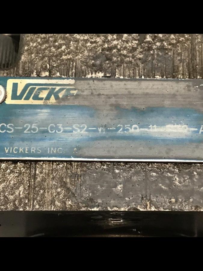 Used VICKERS Valve DG4V3S2AMUHL760EN490 USED