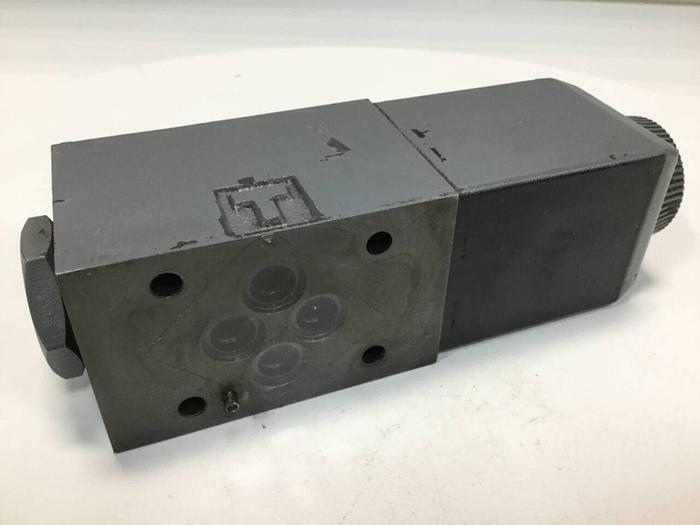 Used VICKERS Directional Hydraulic Valve DG4V322AMUHL760 Used