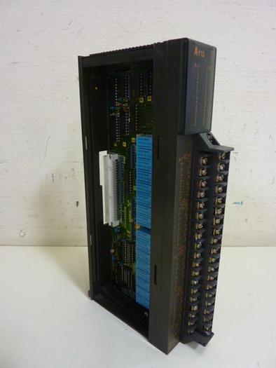 Used MITSUBISHI Melsec Output Module AY13 #67555