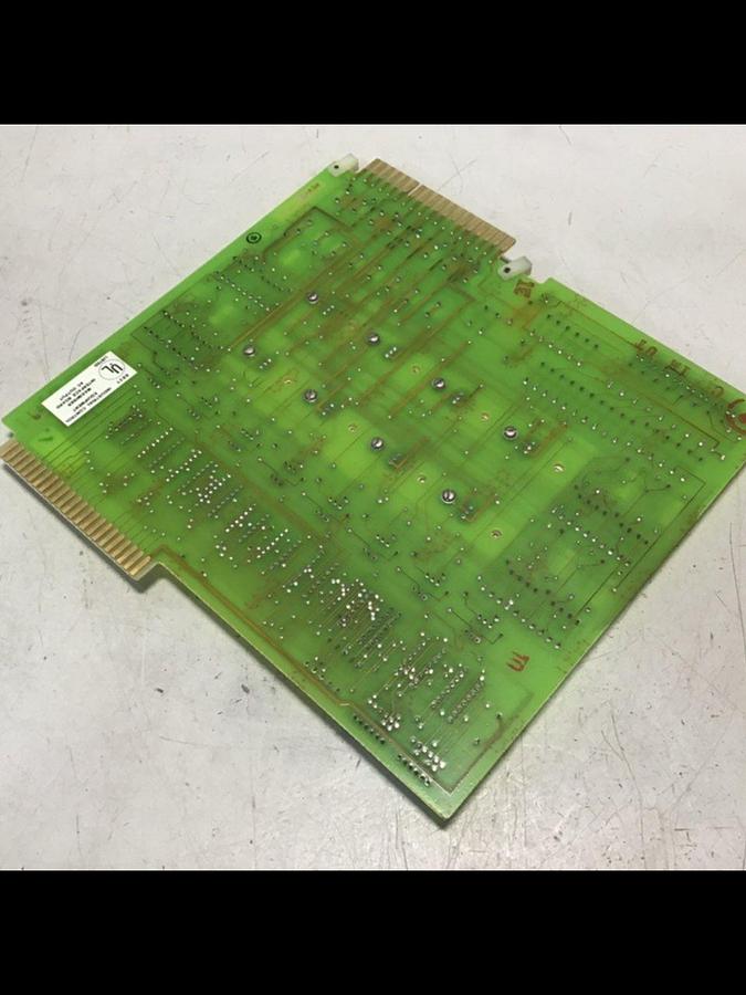 Used CINCINNATI MILACRON Output Board 3-531-3563A Used