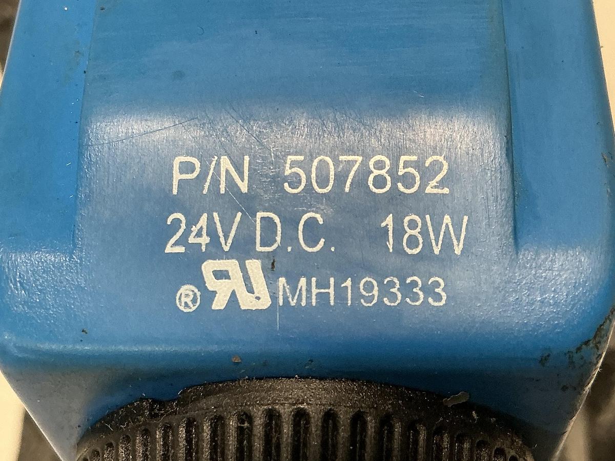 Used VICKERS DG4V-3-6C-M-U-HL7-60