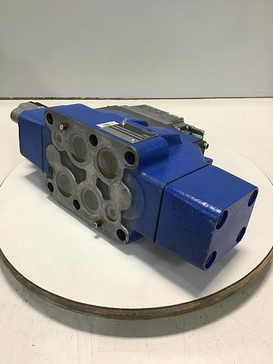 Used BOSCH Servo Valve 0 811 404 602 Used #145656