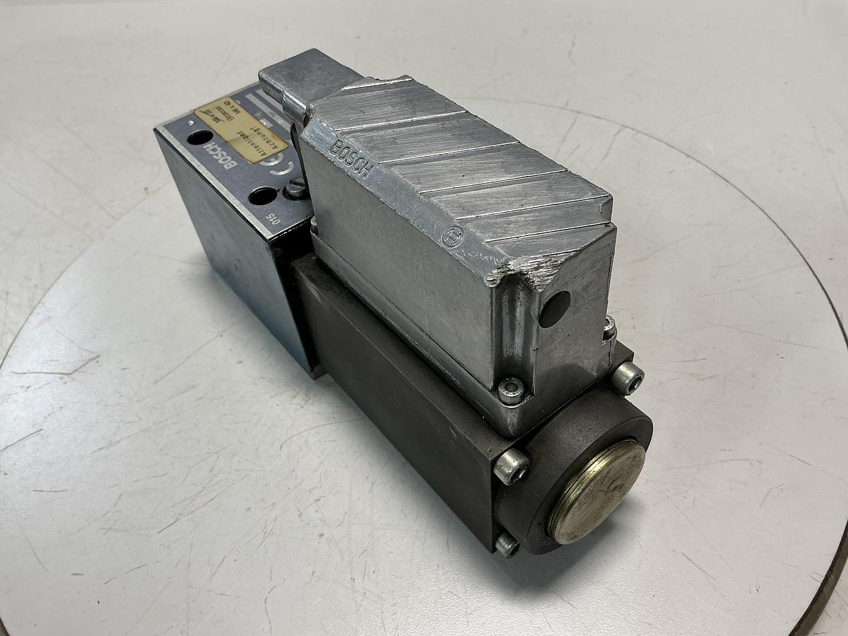 Used BOSCH 0 811 404 752