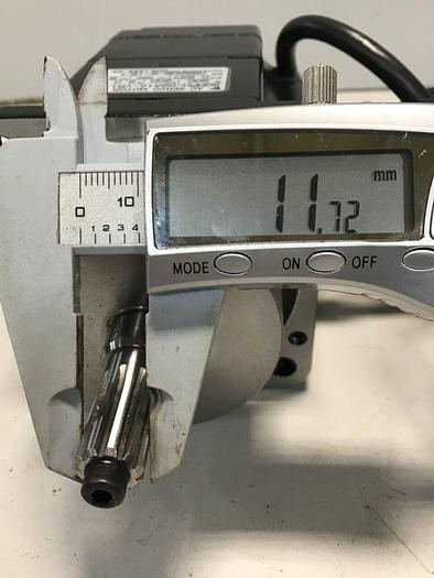 Used YASKAWA Servo Motor SGMPH-02A1A-YR11 #131362